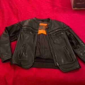 Women’s medium black first classic leather gear lined motorcycle jacket